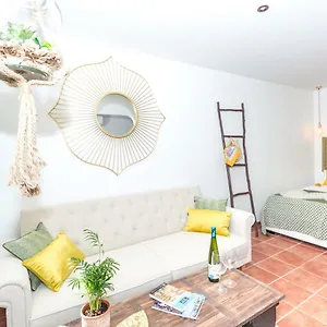 Mediterrani - The Old Town Apartment